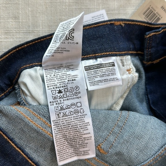 Levi’s 415 relaxed bootcut Size 31x32 - Picture 13 of 13